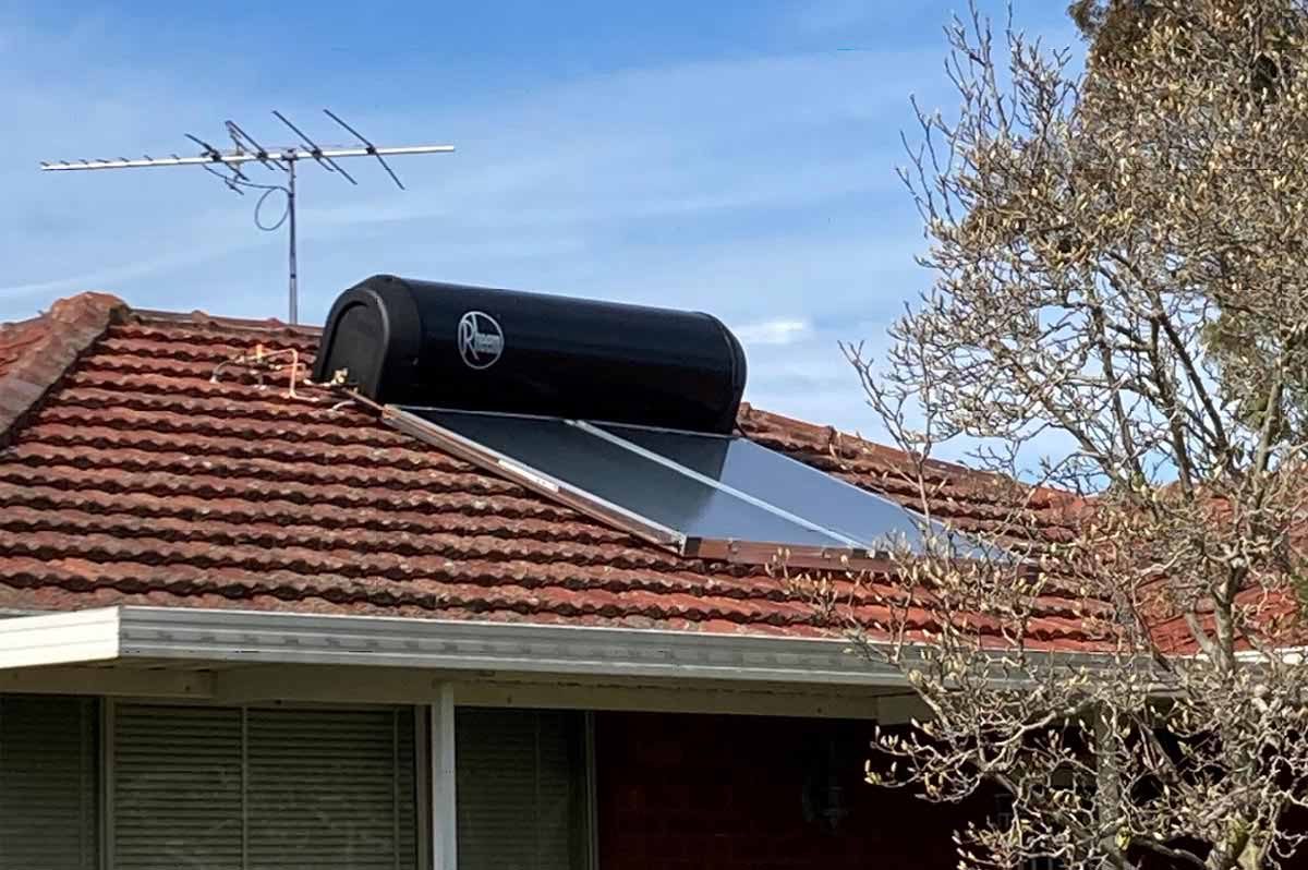 solar heating hot water systems replacement